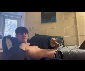 brunette twink masturbating in dorms